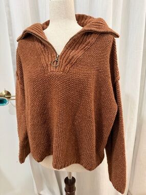 Universal Thread Chunky Half-Zip Sweater in Rust Brown